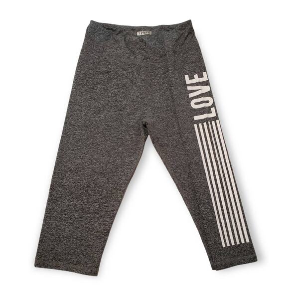 Love Fit by Reflex Gray & White Workout / Yoga Cropped Leggings - Size 1XL - Picture 2 of 4